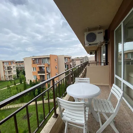 Διαμέρισμα Fort Club Orchid 240a Studio